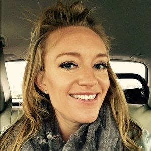 Meet your Posher, Lyndsey